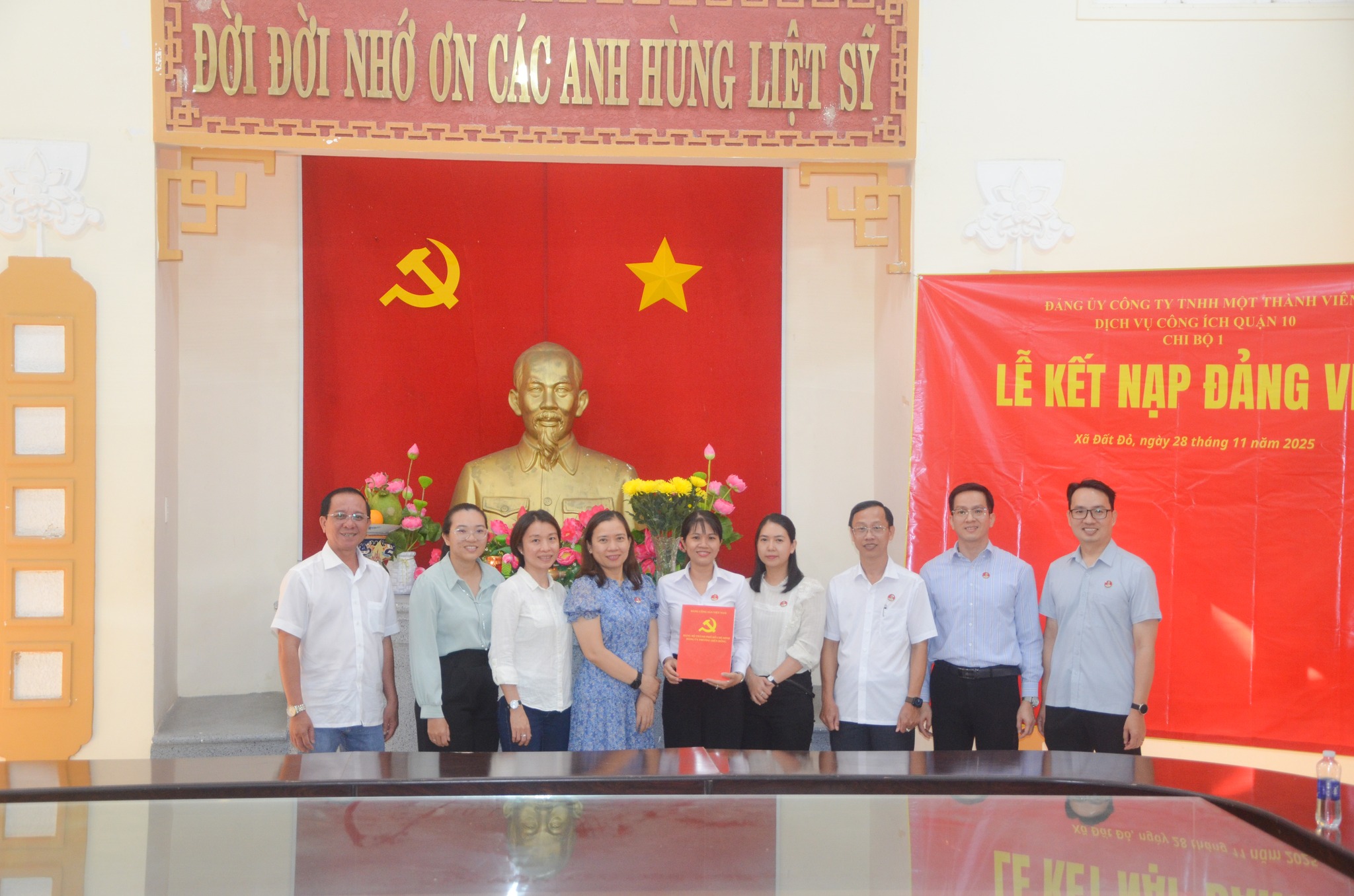 CHI BỘ 1 – TỔ CHỨC LỄ KẾT NẠP ĐẢNG VIÊN NĂM 2025